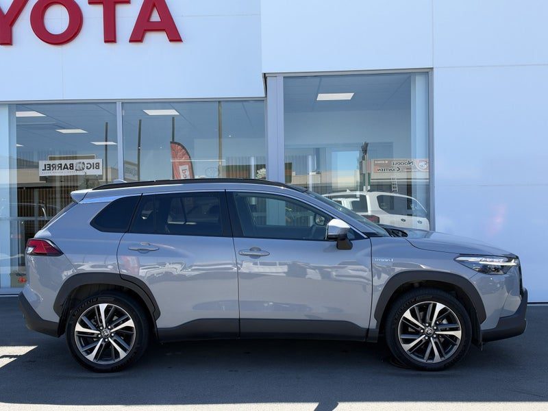 2023 Toyota Corolla Cross Limited, photo 2