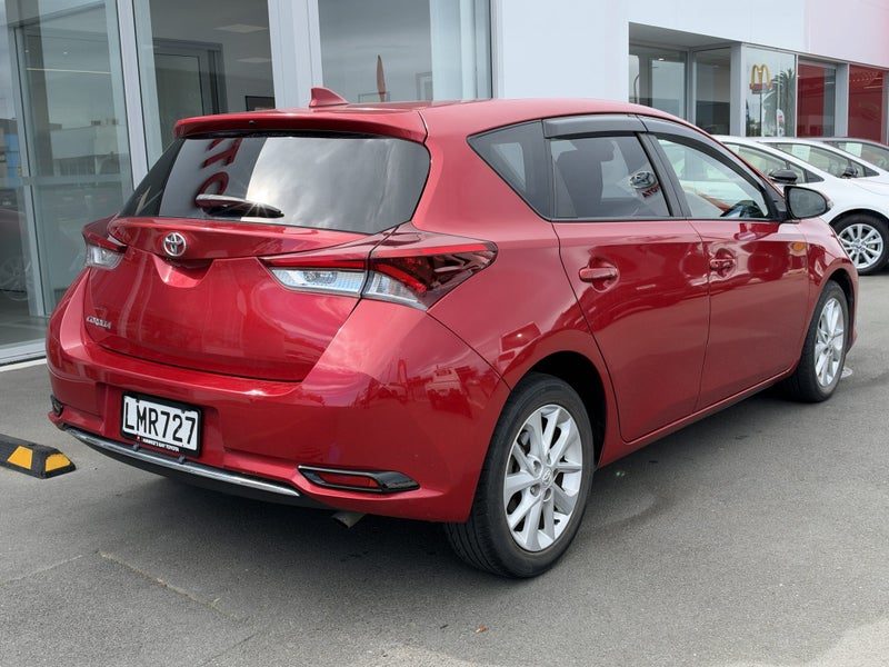 2017 Toyota Corolla Auris Auto, photo 3