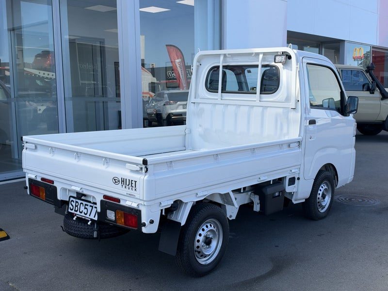 2025 Daihatsu Hijet, photo 3