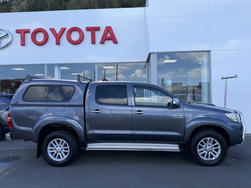 2011 Toyota Hilux SR5 4WD 3.0TD DC Ute 4A, photo 2
