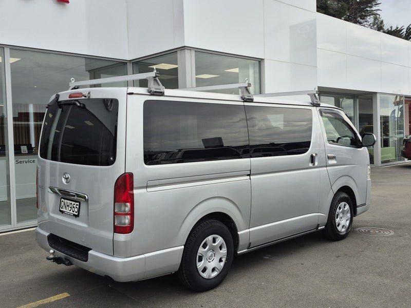 2018 Toyota Hiace ZL 2.8DT 2WD Auto, photo 3
