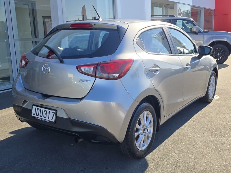 2015 Mazda 2 GLX 1.5P Auto, photo 3