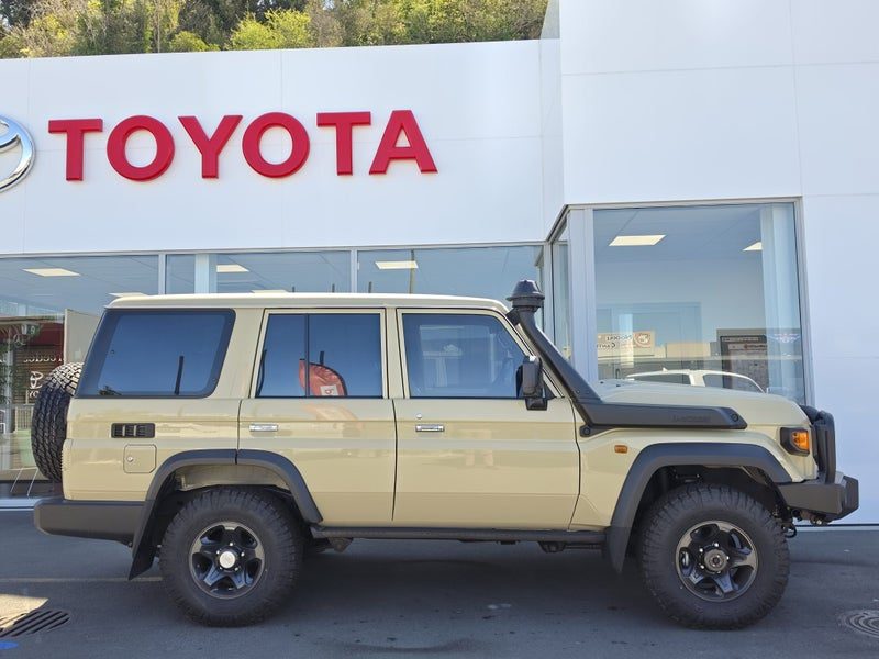 2026 Toyota Land Cruiser LX, photo 2