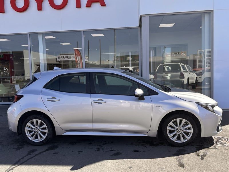 2025 Toyota Corolla GX 1.8P HYBRID Auto, photo 2