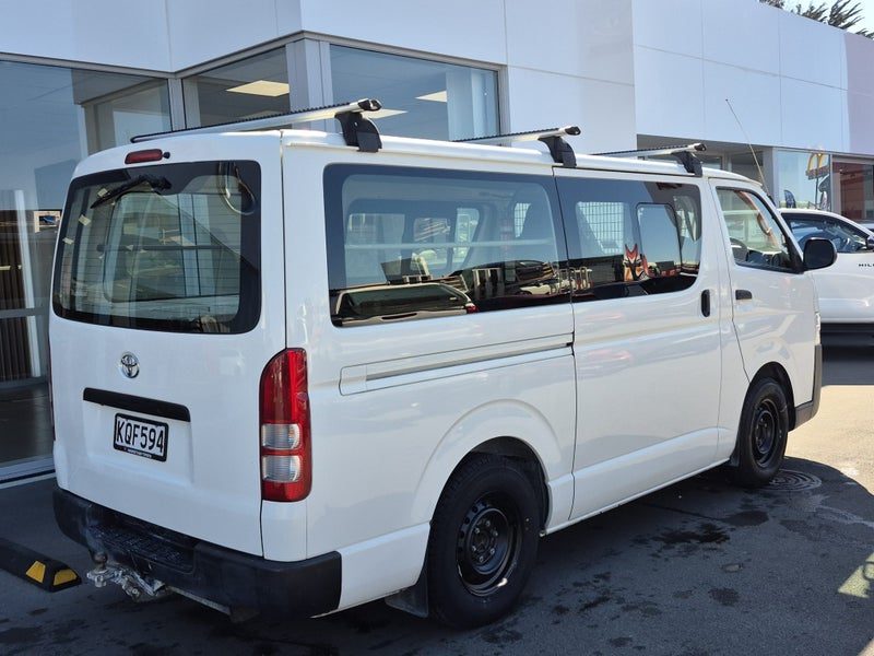 2017 Toyota Hiace ZL 3.0TD 2WD 5Manual, photo 3
