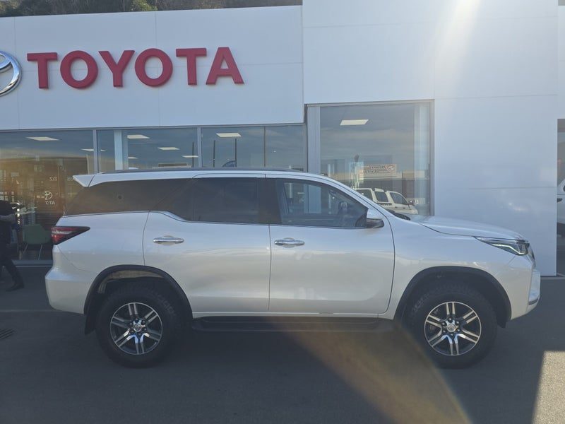 2021 Toyota Fortuner GXL 2.8DT 4WD Auto, photo 2
