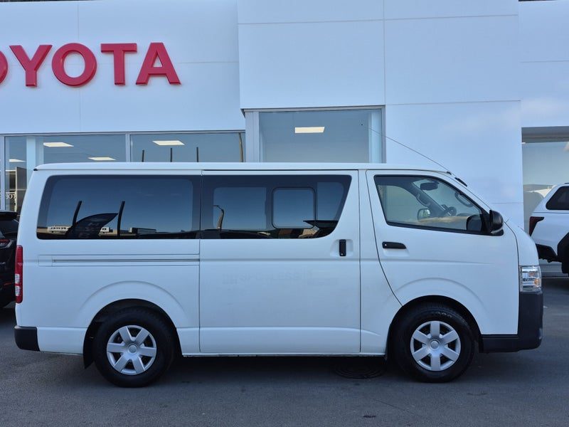 2016 Toyota Hiace ZL 3.0DT 2WD Auto 5Seat, photo 2