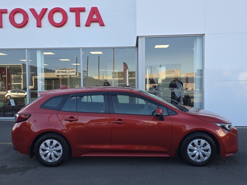 2020 Toyota Corolla GX 1.8P Auto Wagon, photo 2