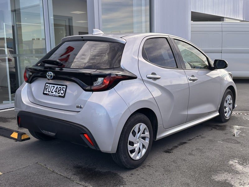 2022 Toyota Yaris 1.5 Hybrid X Auto, photo 3
