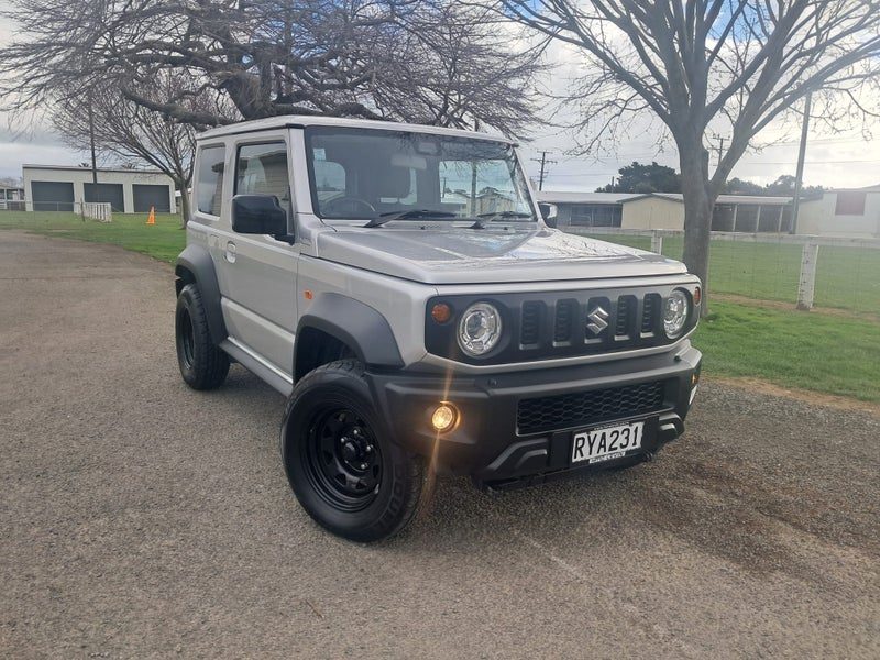 2022 Suzuki Jimny Sierra 1.5P/4Wd/5Mt