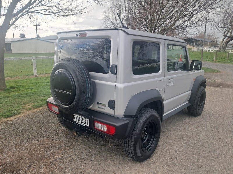 2022 Suzuki Jimny Sierra 1.5P/4Wd/5Mt, photo 3