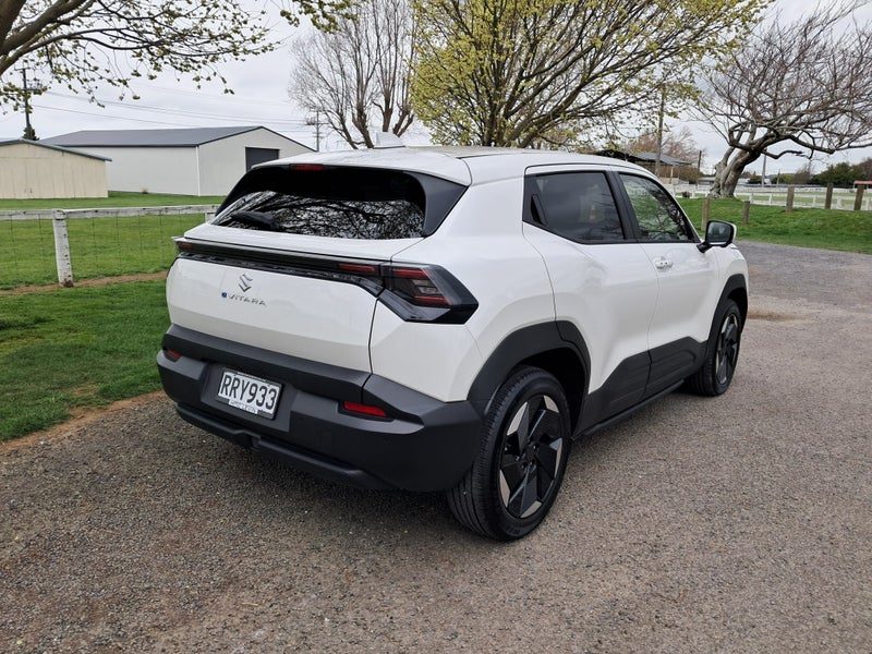 2026 Suzuki e Vitara Jlxf 61Kwh/Ev/Fg, photo 3