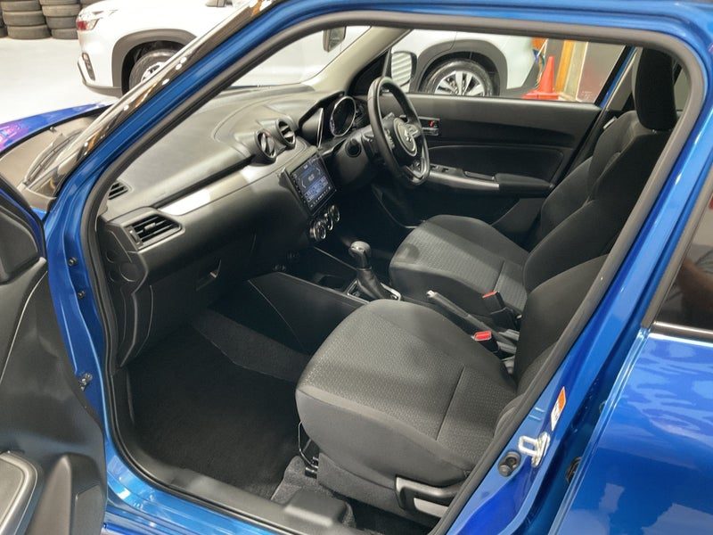 2022 Suzuki Swift RS, photo 3