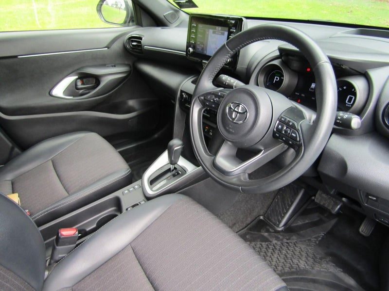 2022 Toyota Yaris Cross Limited, photo 3