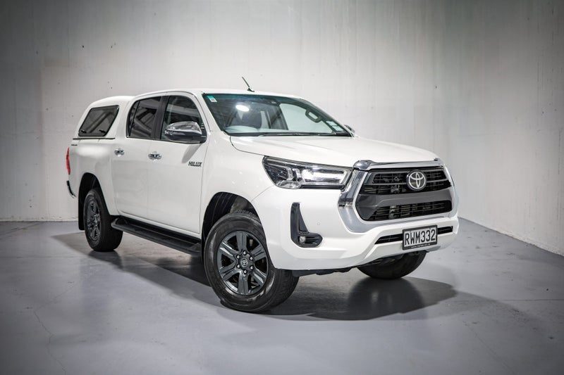 2022 Toyota Hilux SR5 2.8DT PreRunner
