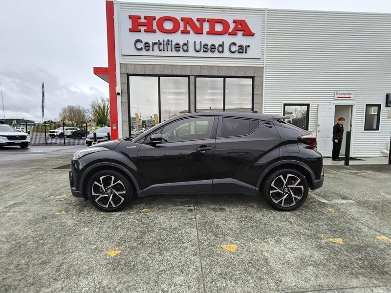2017 Toyota C-HR 1.2Pt/4Wd/Cvt, photo 2