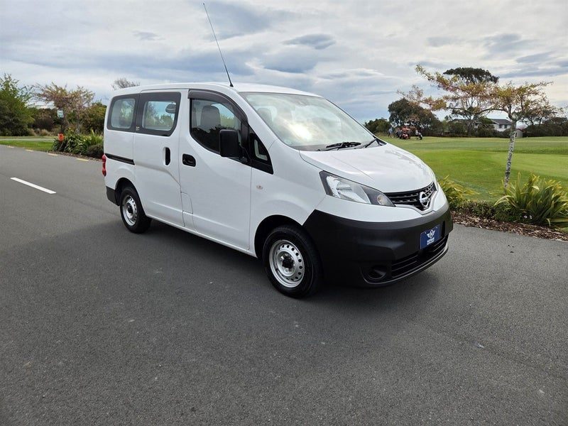 2020 Nissan NV200 5 Door