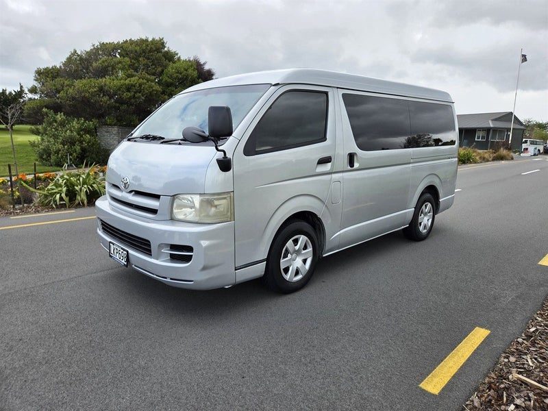 2005 Toyota Hiace 10 Seat Minibus 2.7P, photo 3