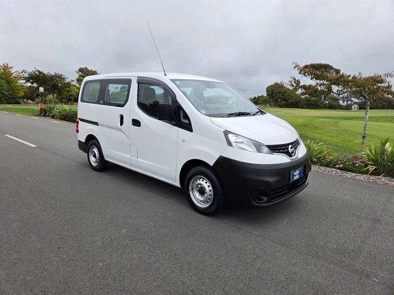 2020 Nissan NV200 5 Door