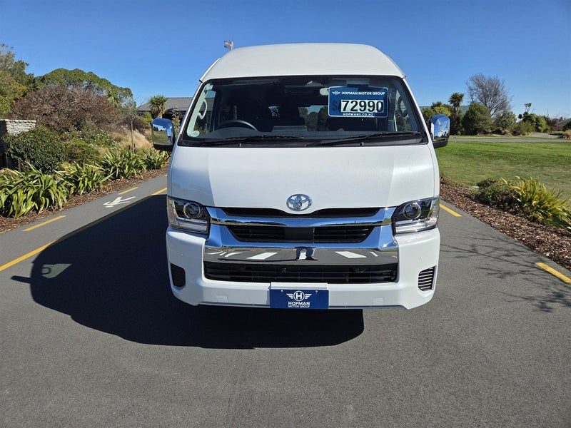 2026 Toyota Hiace 10 Seat Grand Cabin 4WD, photo 2