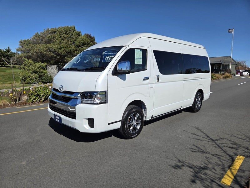 2026 Toyota Hiace 10 Seat Grand Cabin 4WD, photo 3