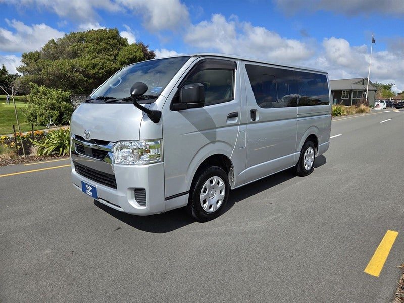 2021 Toyota Hiace Petrol 2.0 GL 5 Door LWB 6AT, photo 3