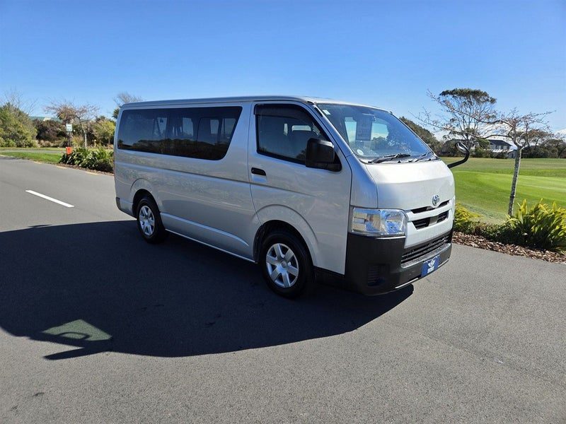 2020 Toyota Hiace Diesel 2.8 TD 9 Seat