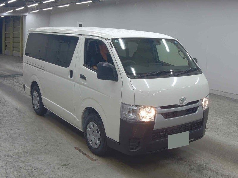 2026 Toyota Hiace Diesel 2.8 TD 5 Door LWB 6AT