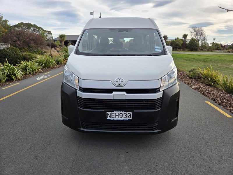 2020 Toyota Hiace ZX 10 Seat MB 2.8TD/6AT, photo 2