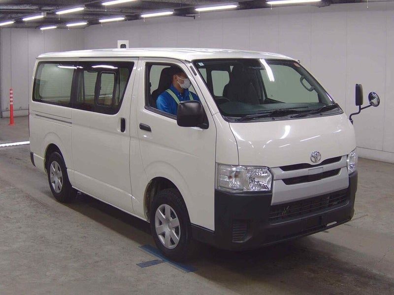 2020 Toyota Hiace VAN 5D 4WD DX