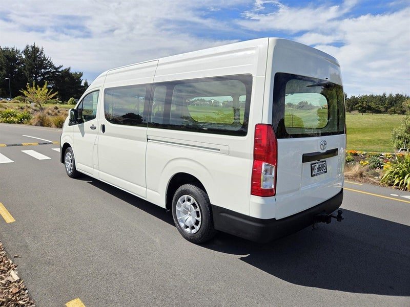 2019 Toyota Hiace ZX GVN 2.8DT/6AT, photo 3