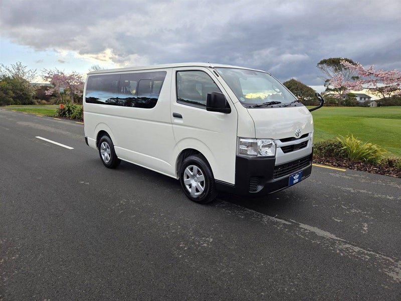 2021 Toyota Hiace Diesel 2.8 TD 9 Seat, main photo