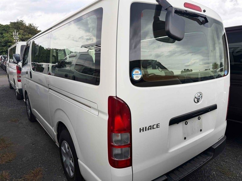 2020 Toyota Hiace VAN DX, photo 2