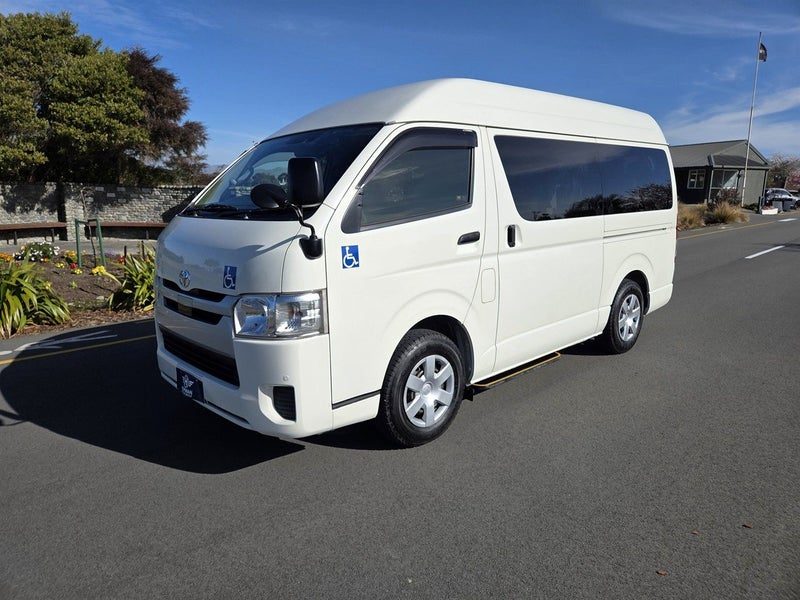 2020 Toyota Hiace Mobility Wheel Chair, photo 3