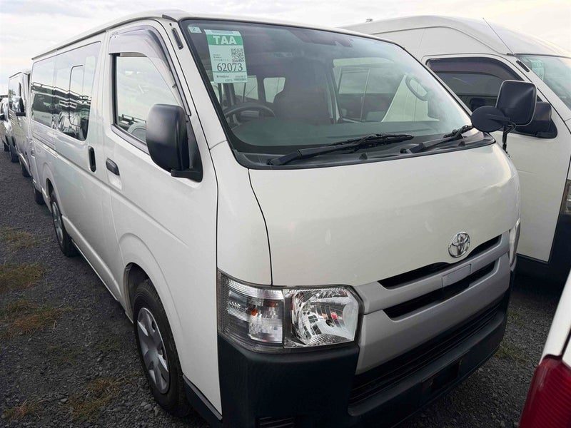 2020 Toyota Hiace VAN DX, main photo