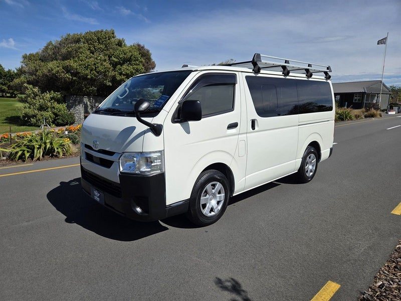 2023 Toyota Hiace Diesel 2.8 TD 5 Door LWB 6AT, photo 3