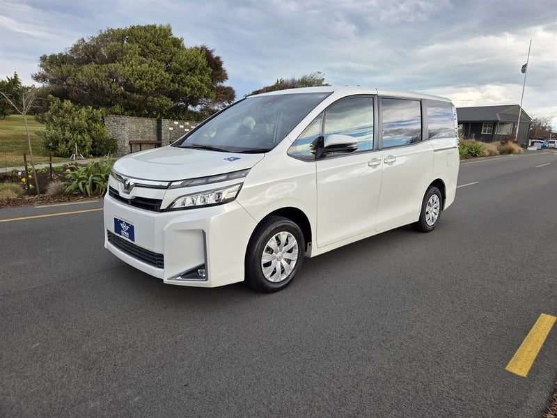 2020 Toyota Voxy Mobility Welcab, photo 3