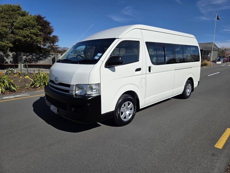 2010 Toyota Hiace 11 Seat 3.0TD ZX, photo 2