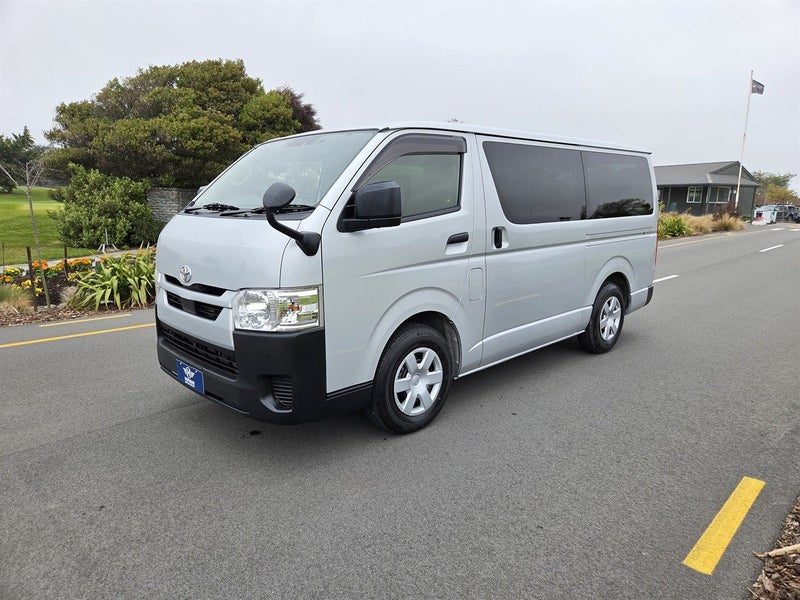 2021 Toyota Hiace Diesel 2.8 TD 5 Door LWB 6AT, photo 3