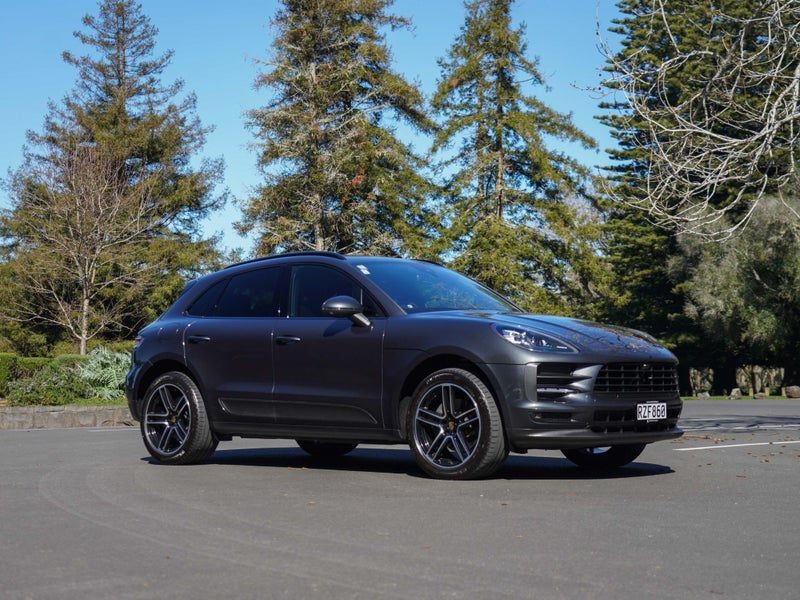 2021 Porsche Macan 2.0P 4WD 7A 4Dr Wagon, main photo