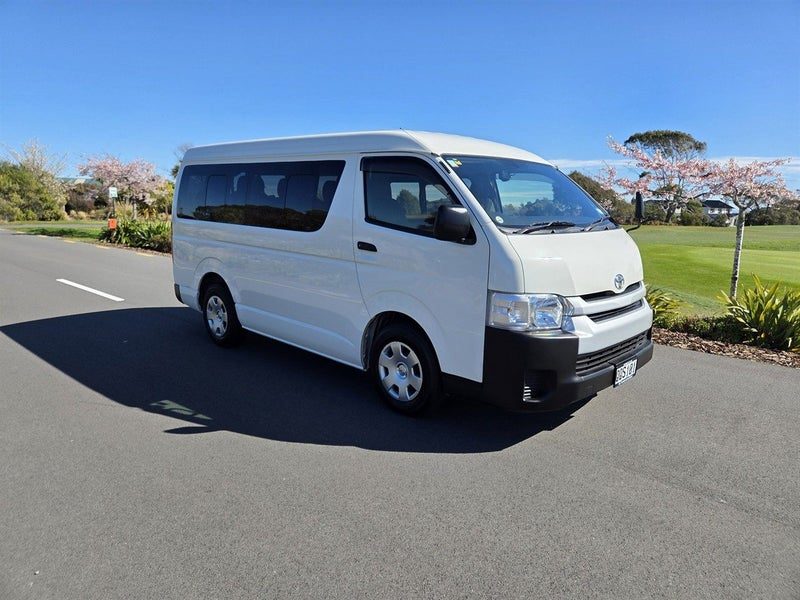 2018 Toyota Hiace 10 Seat Minibus 2.7P 6AT