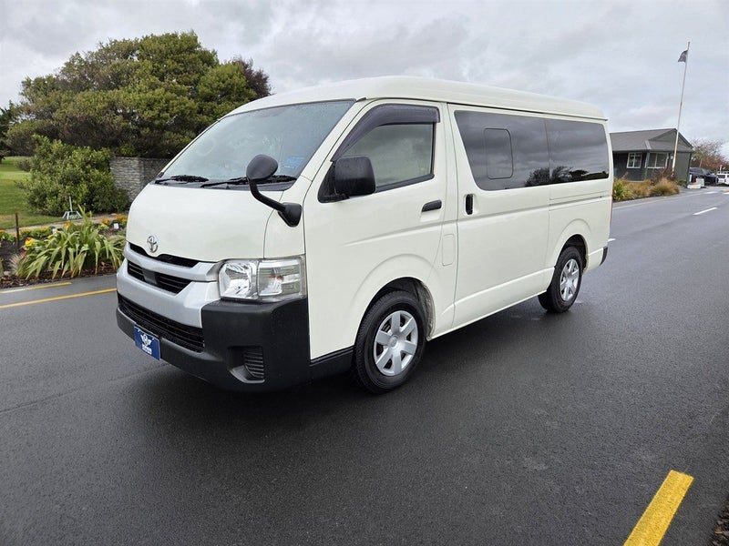 2021 Toyota Hiace 10 Seat Minibus 2.7P, photo 3