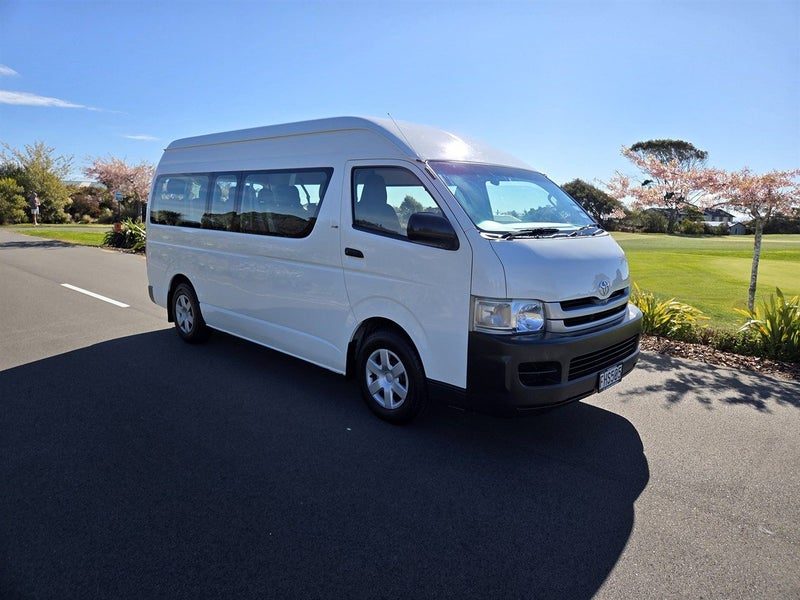 2010 Toyota Hiace 12 Seat 3.0TD Minibus ZX