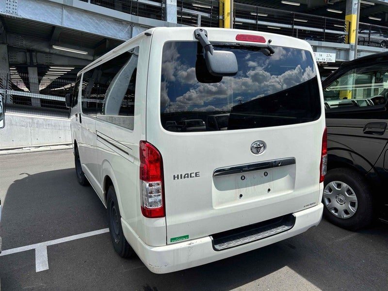 2021 Toyota Hiace 2.8 TD GL 4WD, photo 2
