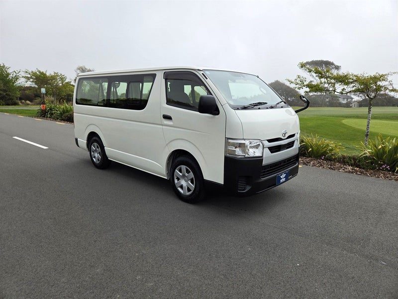 2020 Toyota Hiace Petrol 2.0 6AT LWB