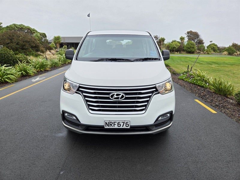 2021 Hyundai iMax 8 Seater 2.5 CRDI, photo 2