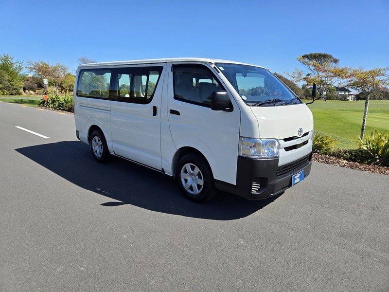 2020 Toyota Hiace Diesel 2.8 TD 5 Door LWB 6AT