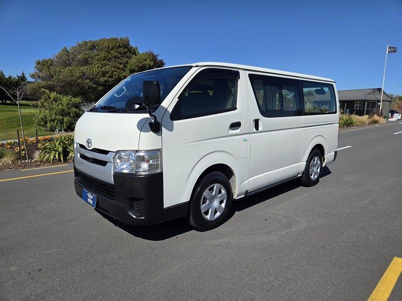 2020 Toyota Hiace Diesel 2.8 TD 5 Door LWB 6AT, photo 3