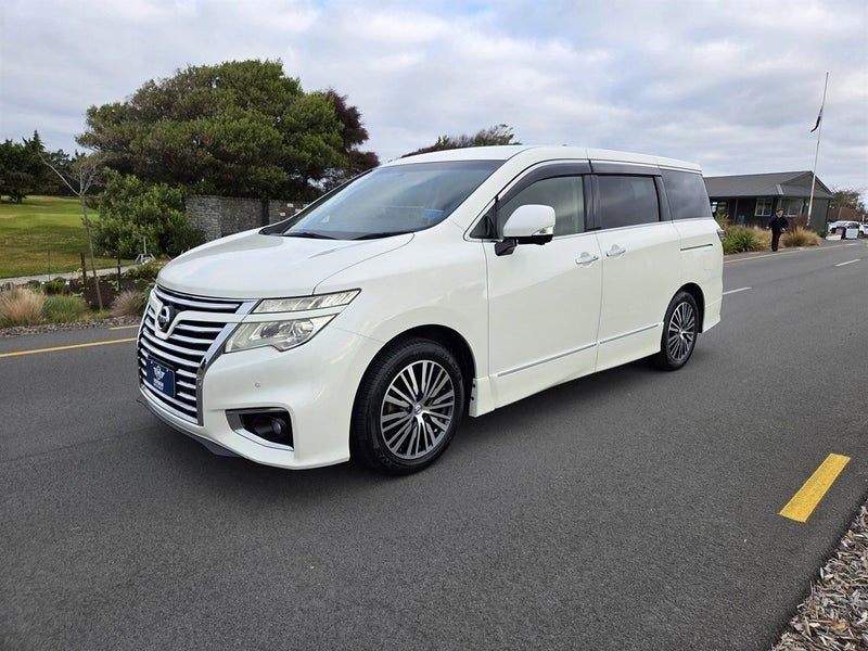 2017 Nissan Elgrand 250 Highway Star S, photo 3