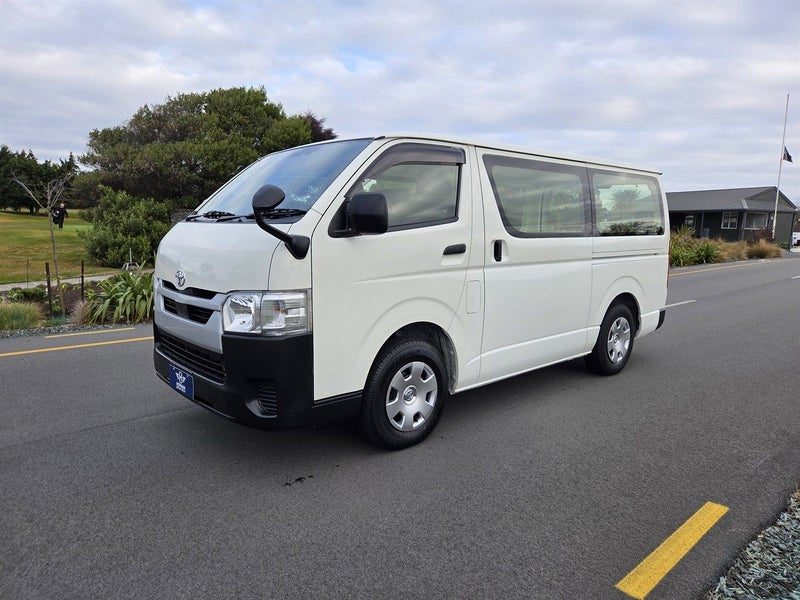 2020 Toyota Hiace Petrol 2.0 5 Door LWB 5MT, photo 3